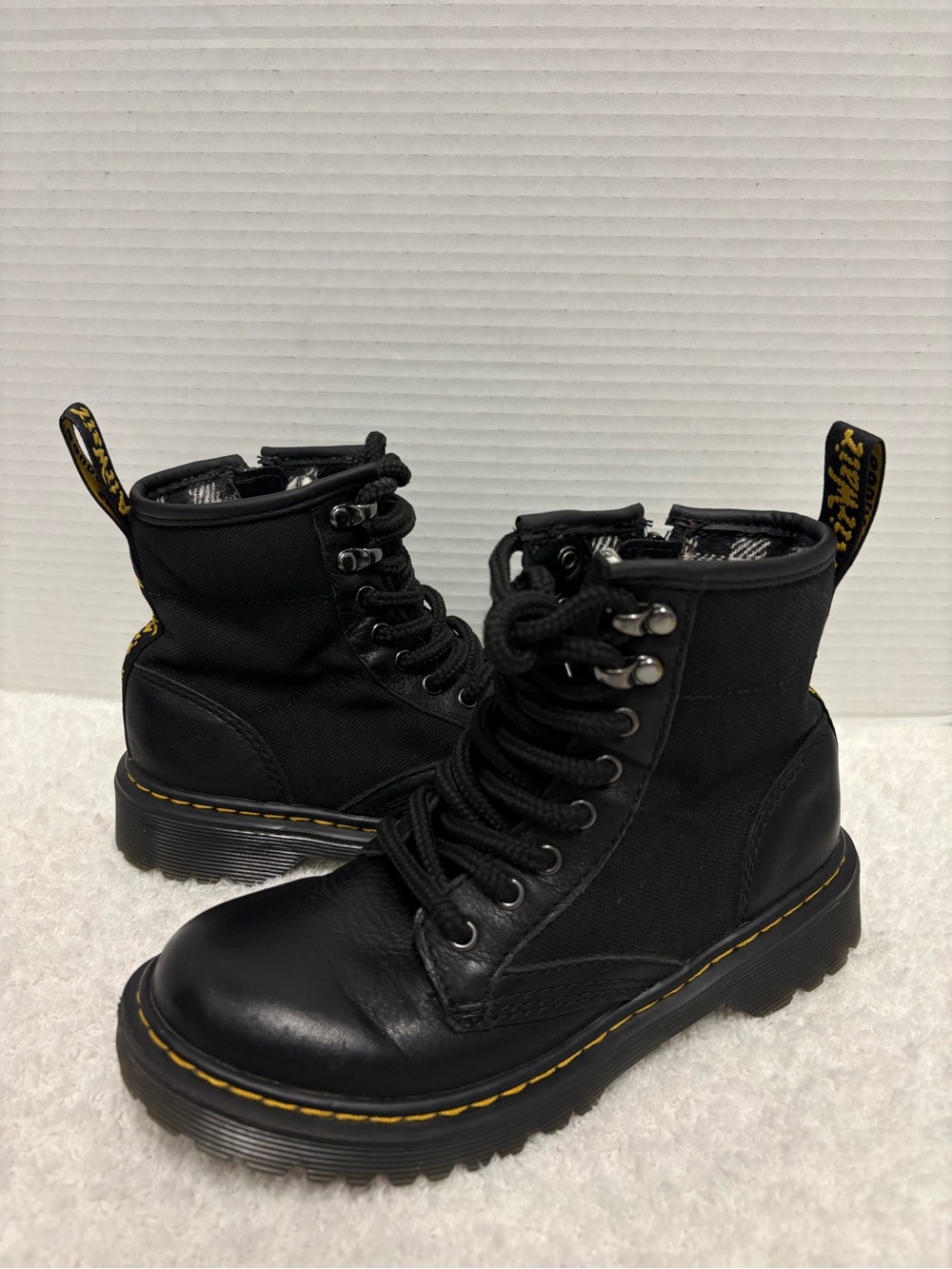 Dr. Martens Kids AirWair Plaid-Lined Leather/Canvas Lace-Up Boots Youth Size 1